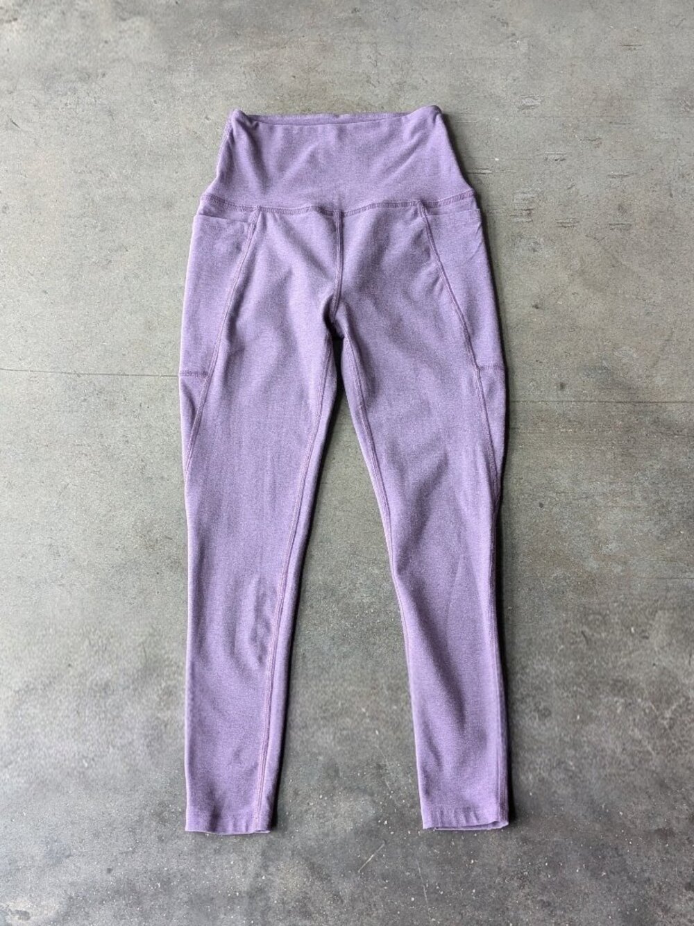 Beyond Yoga Spacedye Out Of Pocket High Waisted Midi Leggings in Purple small